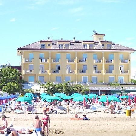 Hotel Continental Lido di Jesolo Kültér fotó