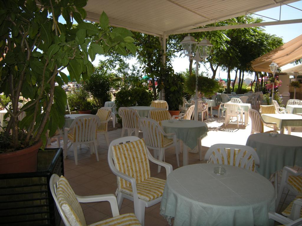 Hotel Continental Lido di Jesolo Kültér fotó
