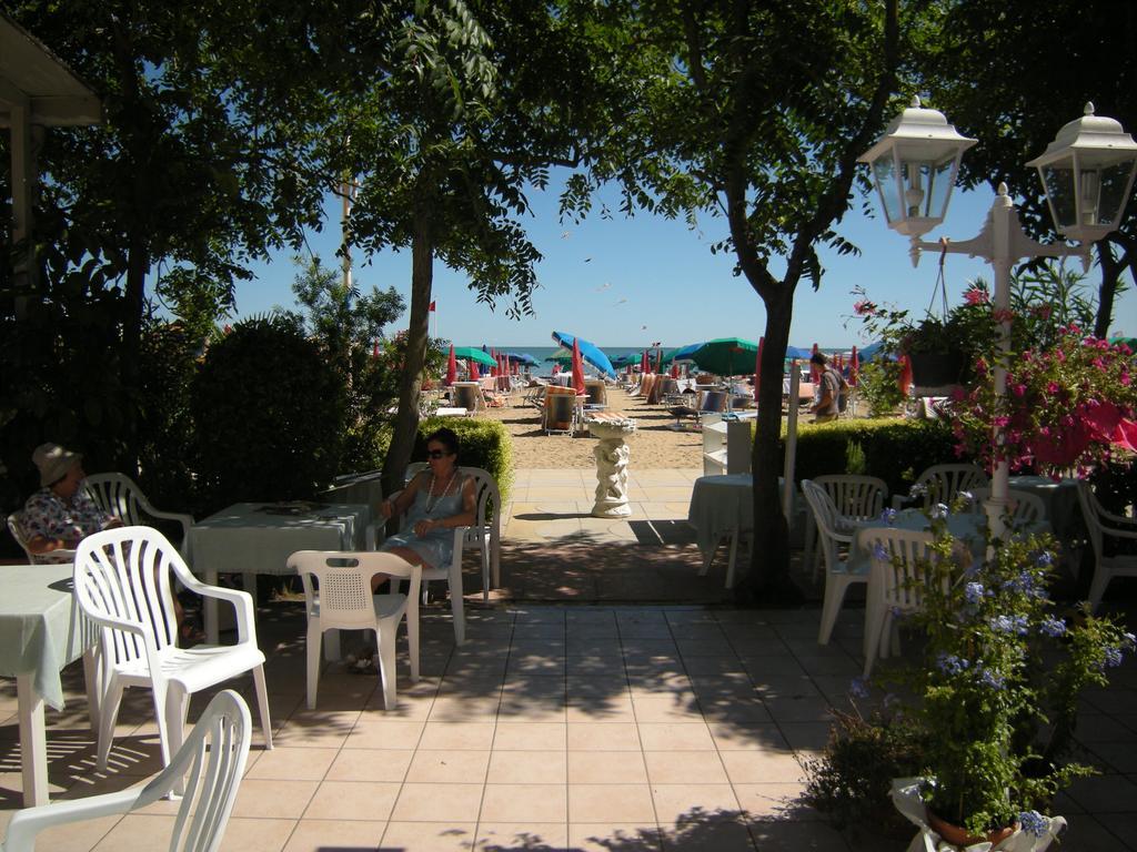 Hotel Continental Lido di Jesolo Kültér fotó