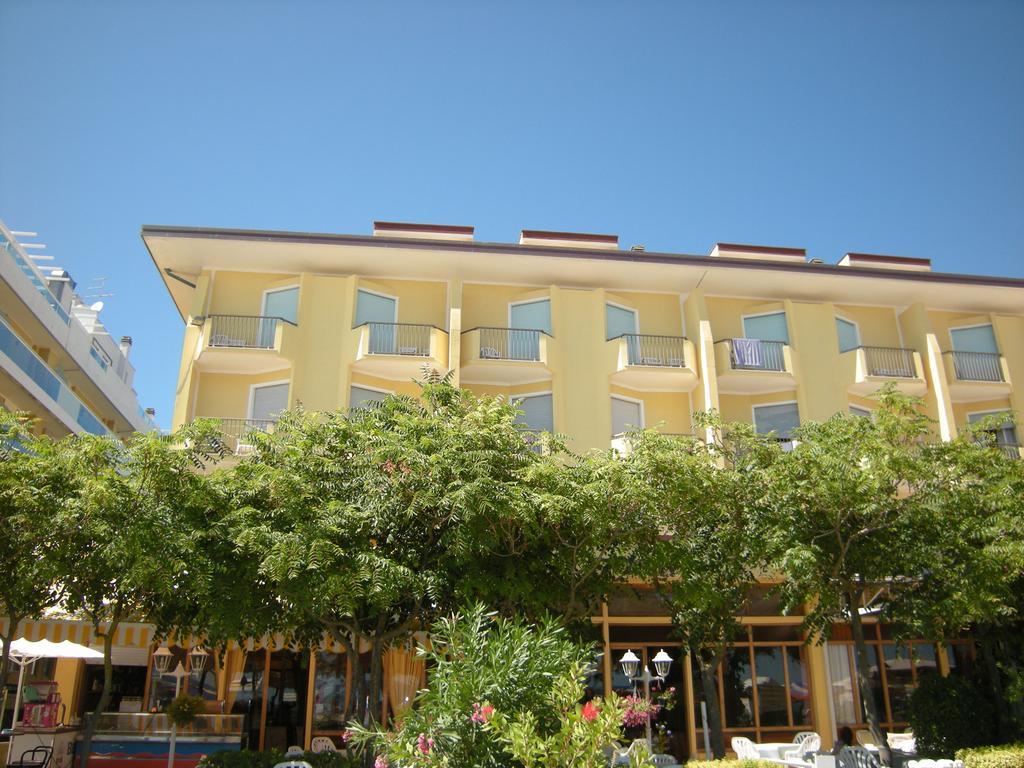 Hotel Continental Lido di Jesolo Kültér fotó