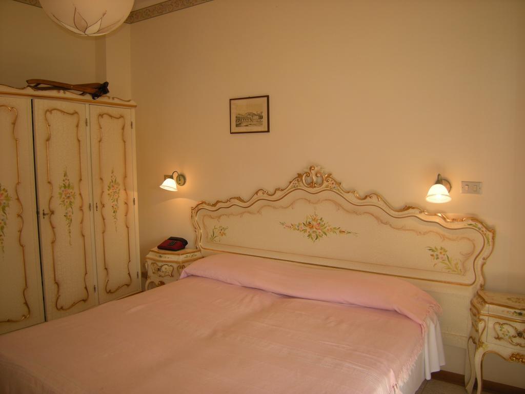 Hotel Continental Lido di Jesolo Kültér fotó