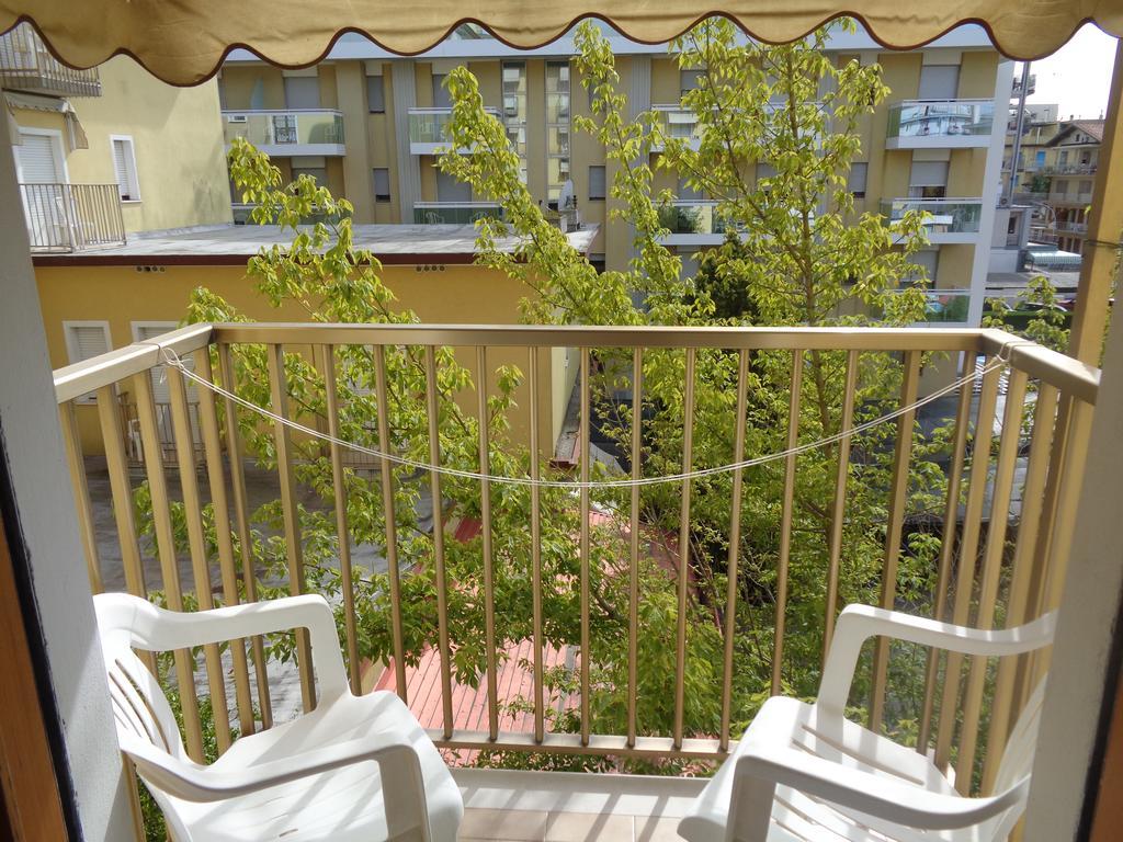 Hotel Continental Lido di Jesolo Kültér fotó